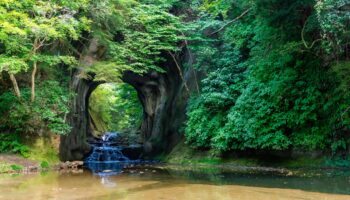 Noumizo Waterfall Chiba Kameiwa Cave 3